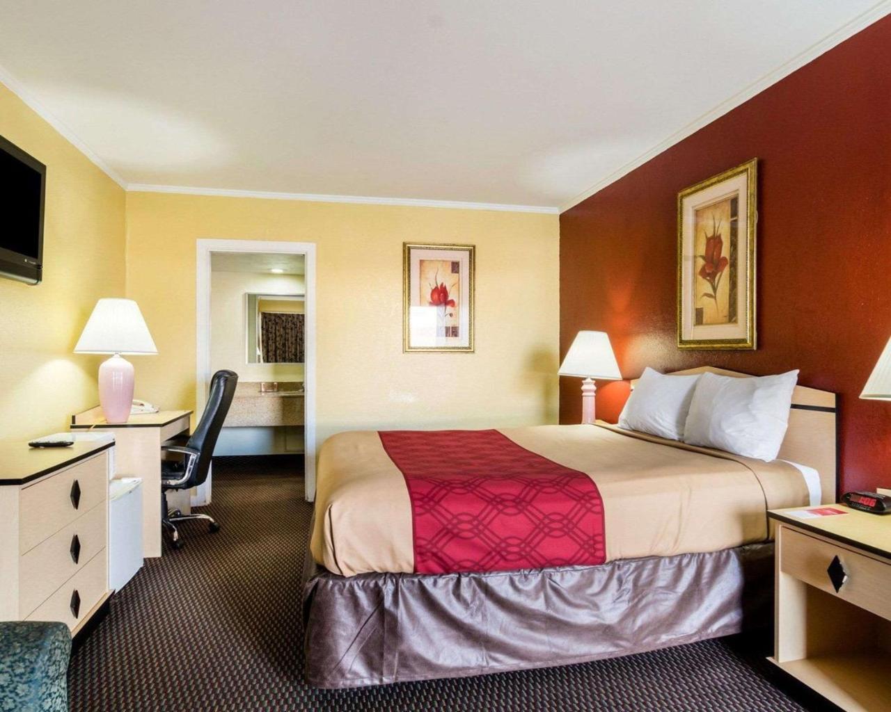 Econo Lodge Topeka Exteriér fotografie