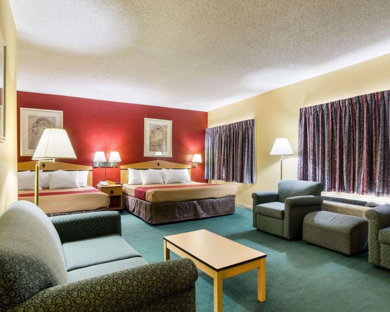 Econo Lodge Topeka Exteriér fotografie