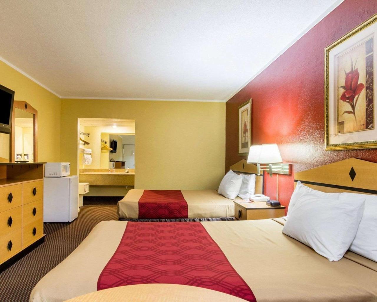 Econo Lodge Topeka Exteriér fotografie