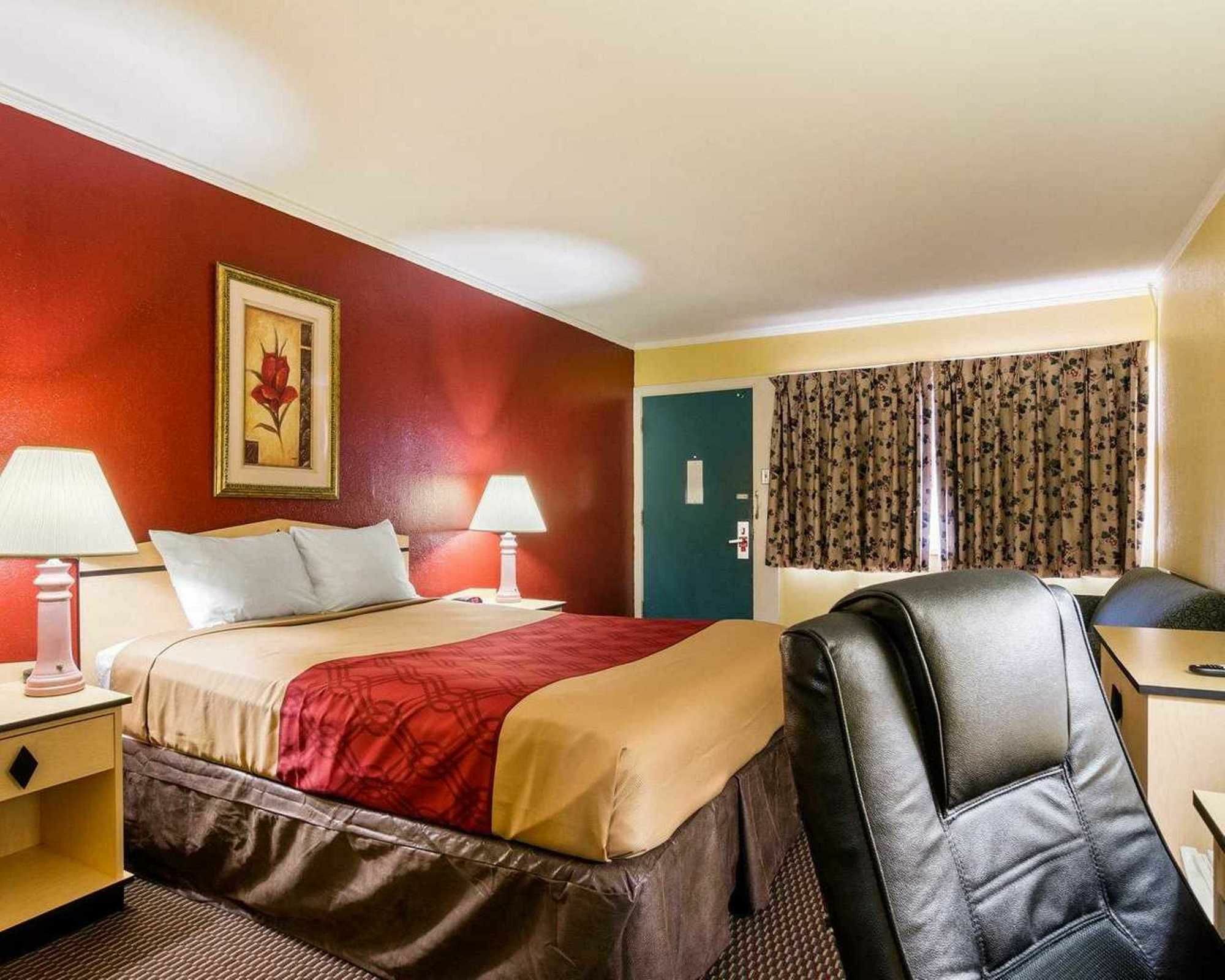 Econo Lodge Topeka Exteriér fotografie